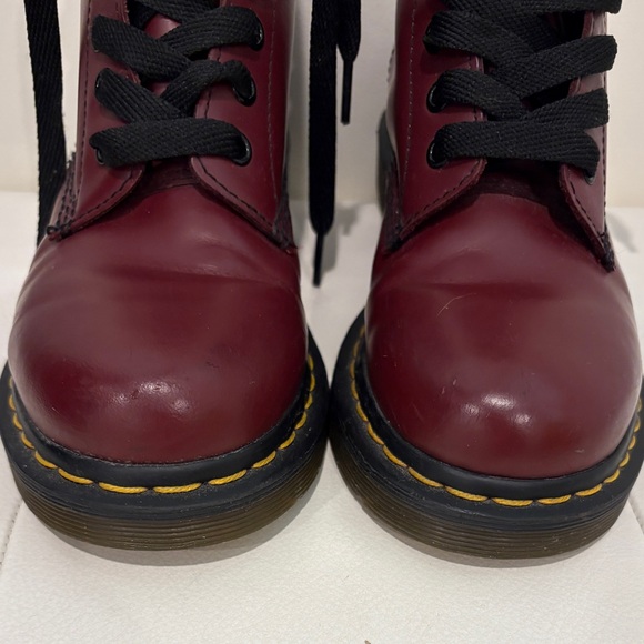 Dr. Martens Unisex Smooth Leather Cherry Red Burgundy 1460 Lace Up Boots 7USL - Picture 3 of 10